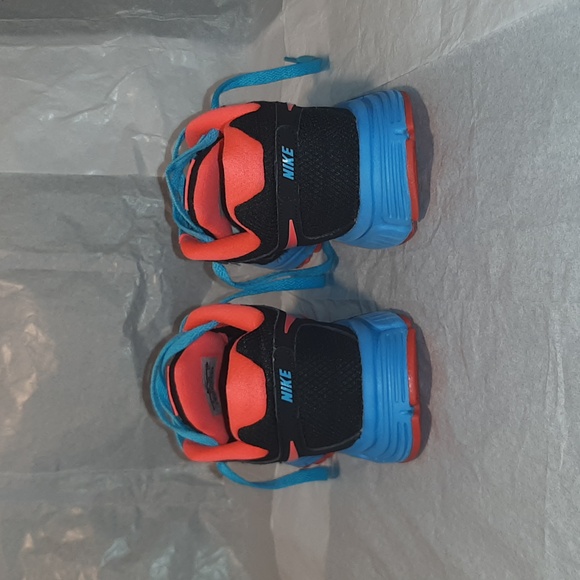 Nike Sneakers Women size 8. - Picture 3 of 8